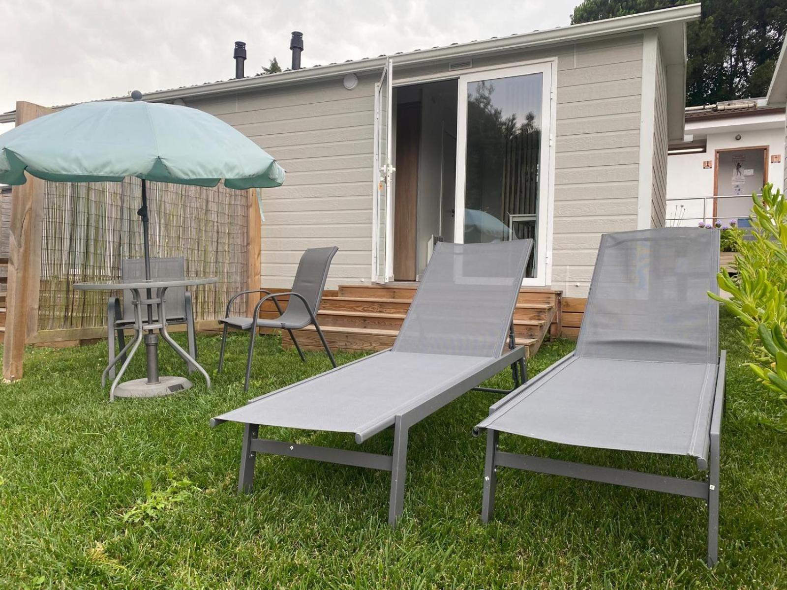 Somo Bungalow Resort - Camping Latas Екстер'єр фото